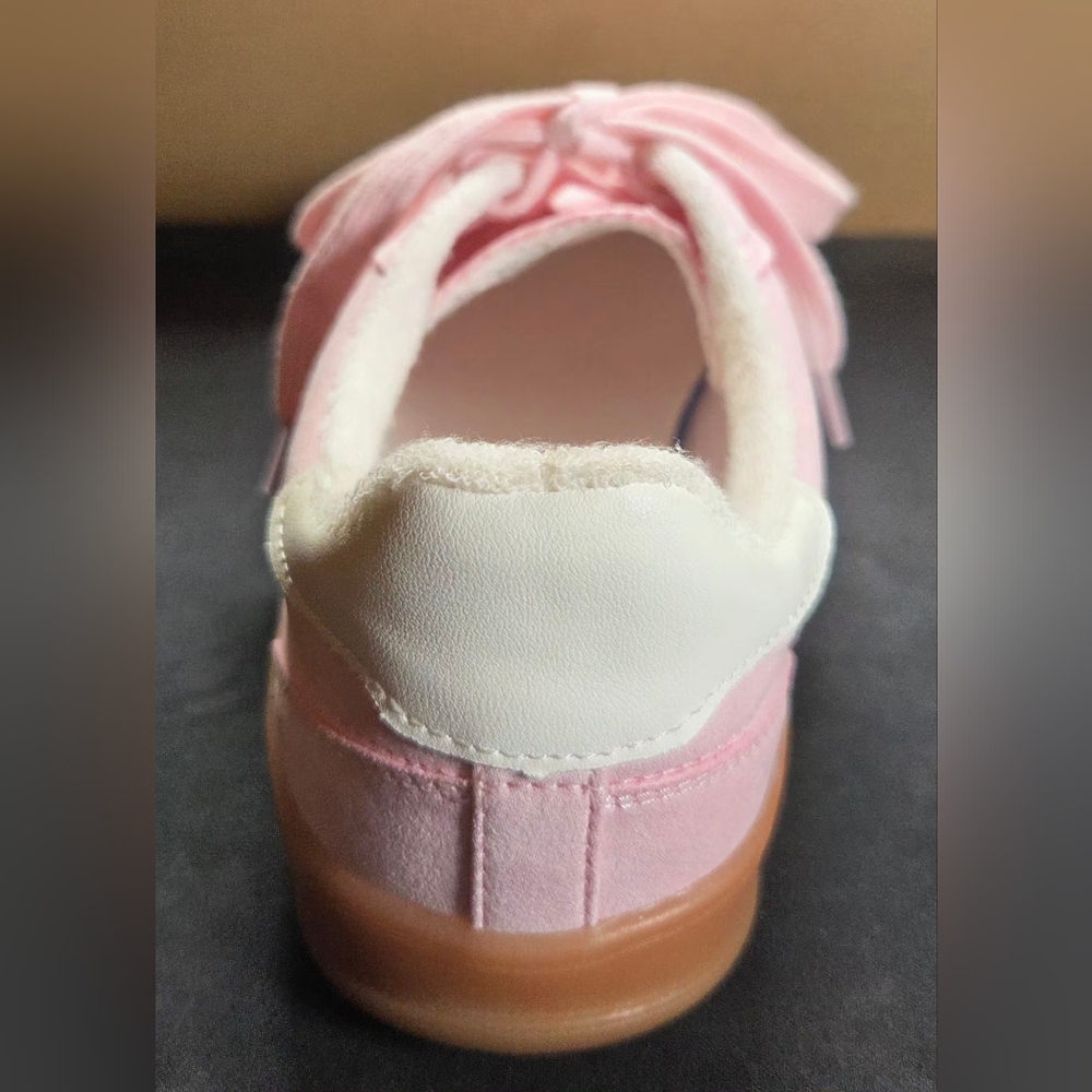 Madden Girl Giia Light Pink Suede Gum Sole Sneakers 7 W/ Box - Picture 9 of 15